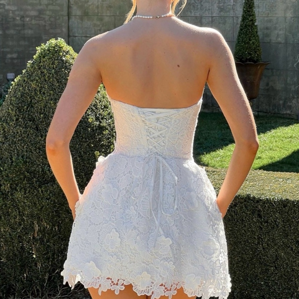 BABYBOO Leona Strapless White Lace Mini Dress - Picture 2 of 4